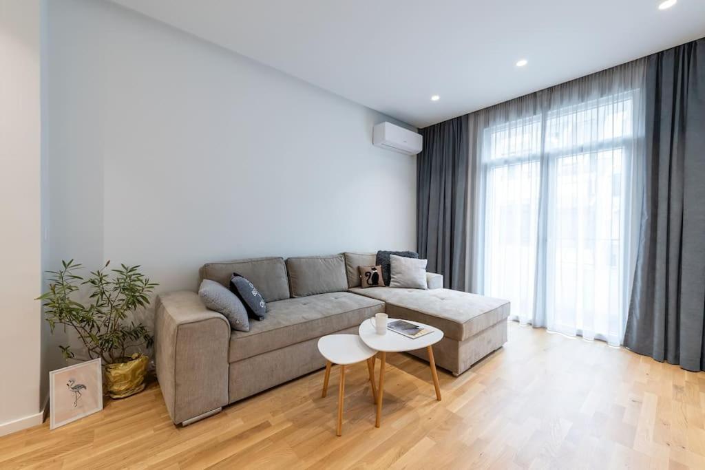 Modern & Stylish Sea Apartment With Parking Burgas Exterior photo